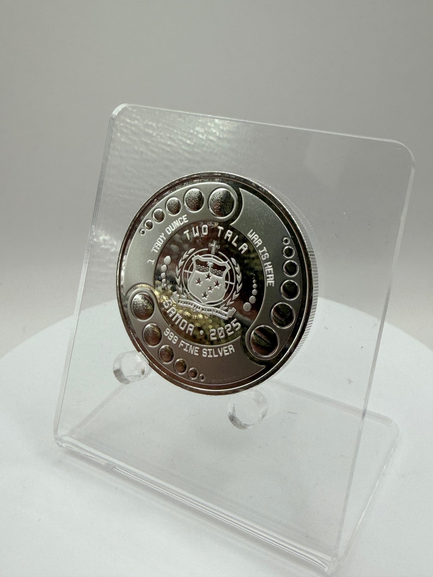 high detail extraterrestrial silver bullion collectible